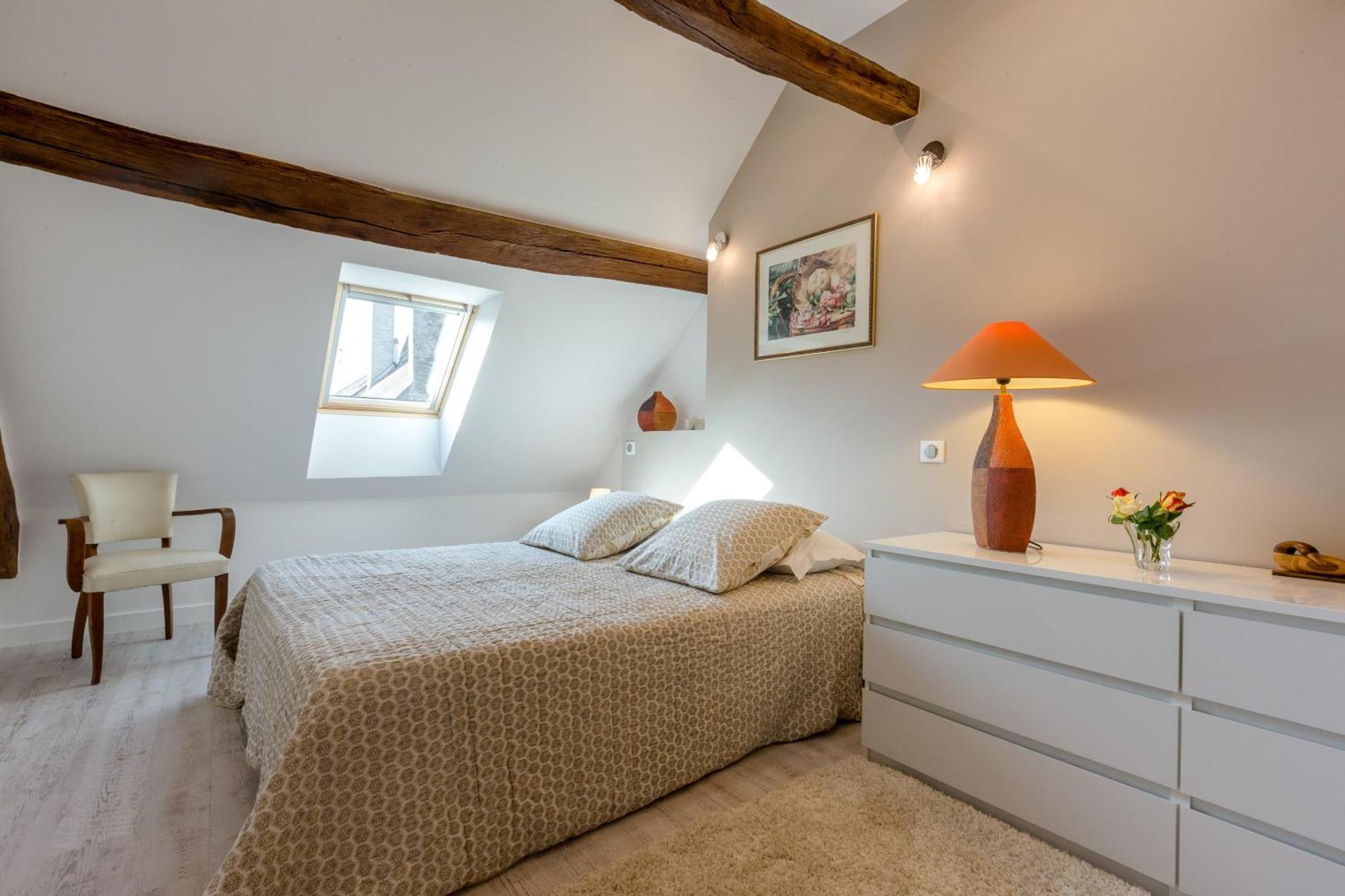 Residence Beaune Sweet Home, 4 Appartements D'Exception Avec Parking Inclus Beaune (Cote d'Or) Quarto foto